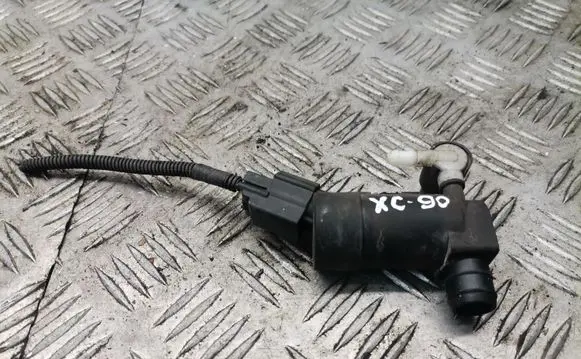 Volvo XC90 Windscreen/windshield washer pump 1s7117k624fe
