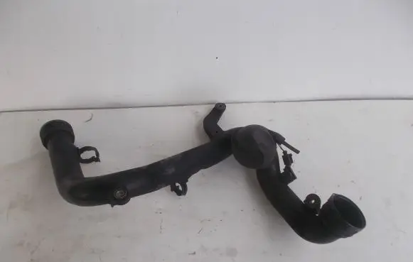 Volkswagen Golf V Intercooler hose/pipe 1K0145770B