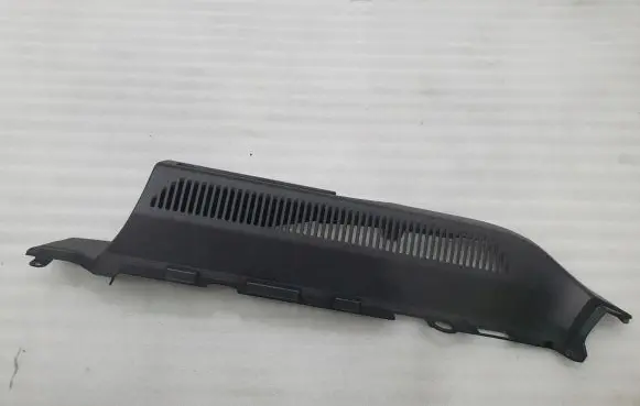 BMW X6 E71 Tailgate/trunk side cover trim 6981054