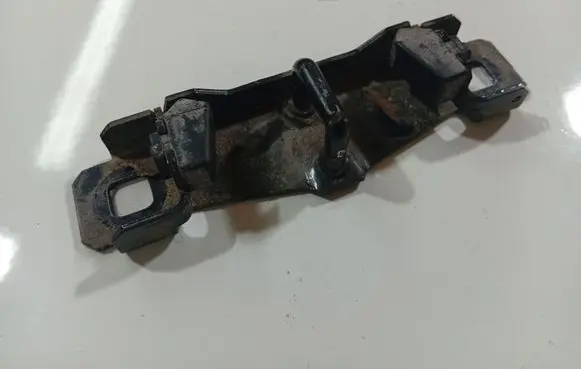 Ford Focus Rear door lock loop/hook striker 3M51R404B12