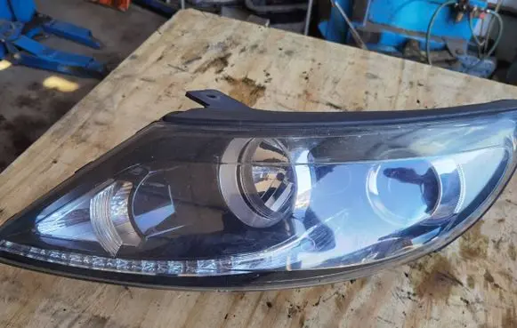 KIA Sportage Headlight/headlamp 921013U310 01130407 UL31A07550