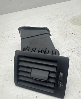 Mercedes-Benz B W245 Dashboard side air vent grill/cover trim A1698300254