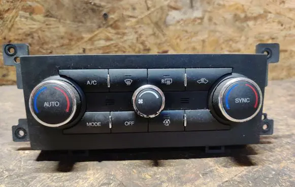 Chevrolet Captiva Climate control unit 95369309