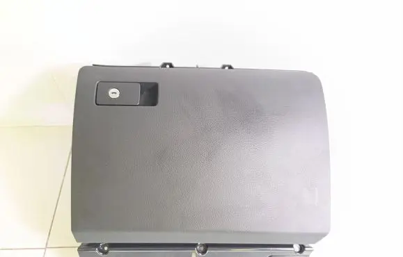 Volkswagen PASSAT B7 Glove box 3C1857097 3AA857938 3C1857097BK