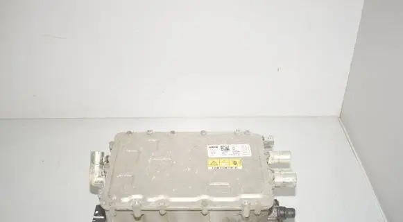 BMW 2 F45 Voltage converter inverter 8742334 61448742334 8741470