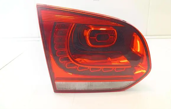 Volkswagen Golf VI Tailgate rear/tail lights 174203