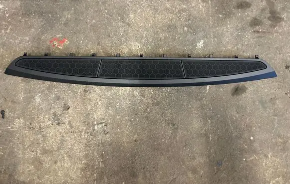 BMW 7 G11 G12 Parcel shelf speaker trim grill 51467355373 7355373 14121810