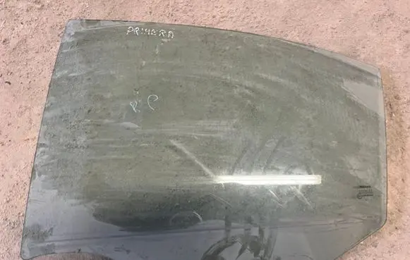 Nissan Primera Rear door window glass