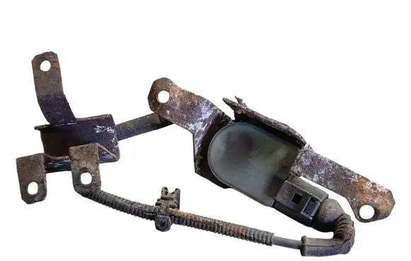 Skoda Octavia Mk2 (1Z) Rear air suspension level height sensor 1T0907503