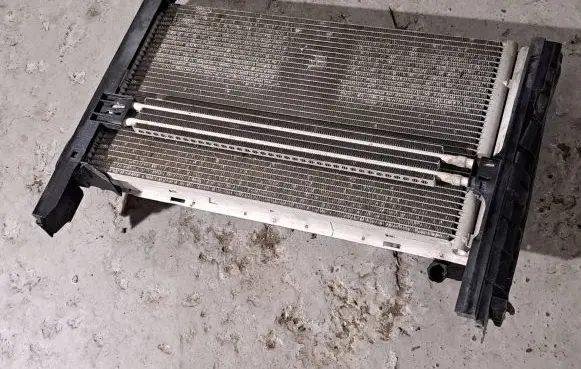BMW 3 E92 E93 Radiator set 17107524912
