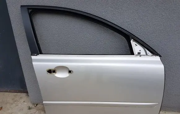Volvo S60 Front door