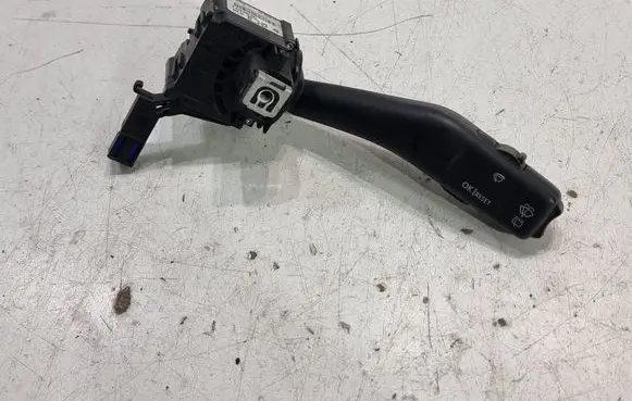 Skoda Octavia Mk2 (1Z) Wiper control stalk 1K0953519A