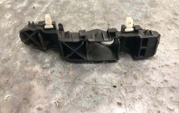 KIA Picanto Front bumper mounting bracket 86516G6000BILI 86516G6000