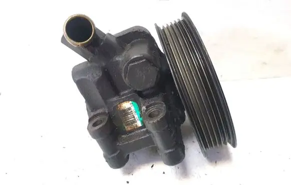 Ford Focus Power steering pump F4AC