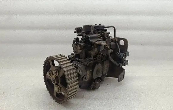 Fuel injection high pressure pump