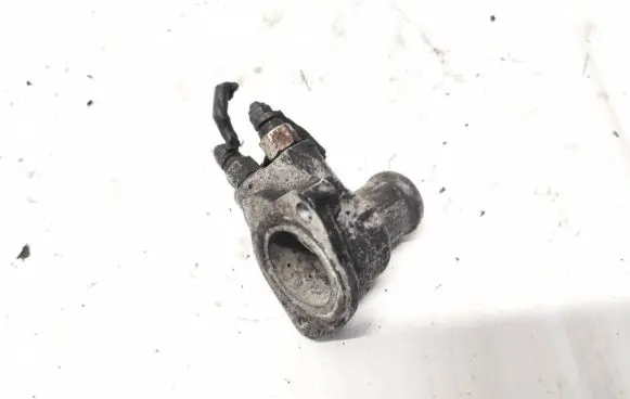 Volkswagen Golf III Engine coolant pipe/hose 028121145b