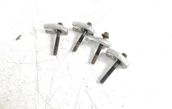 Nissan Primastar Fuel Injector clamp holder