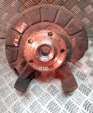 Skoda Octavia Mk2 (1Z) Front wheel hub