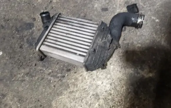 Audi A4 S4 B6 8E 8H Intercooler radiator 0281002399 038906051B