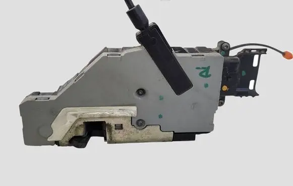 Citroen C4 I Picasso Rear door lock 24090158 24092158 24089158