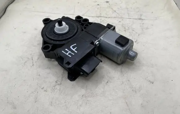 KIA Ceed Rear glass lock/latch C598 82460J7010