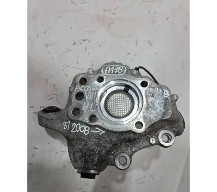 Honda Accord Stub axle 000099