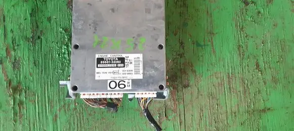 Toyota Yaris Engine control unit/module ECU