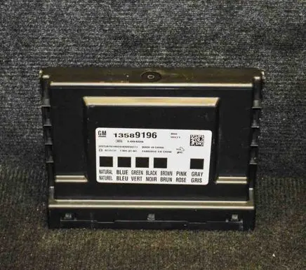 Opel Mokka Central body control module 13589196F00HJ01081