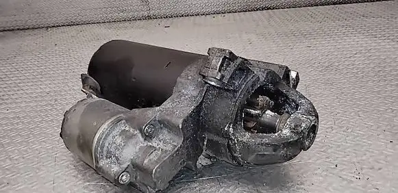 BMW 3 E90 E91 Starter motor 0001115069 7801203