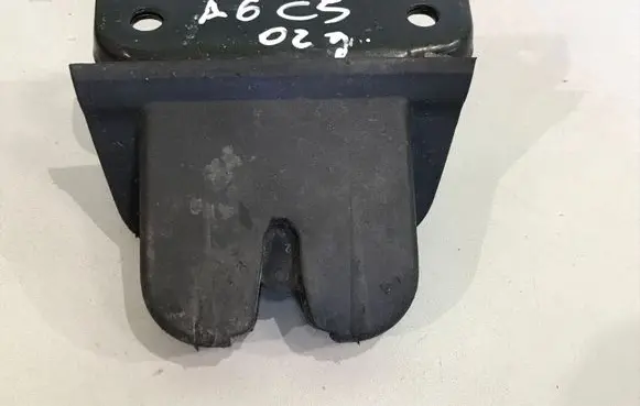 Audi A6 S6 C5 4B Tailgate/trunk/boot lock/catch/latch 4B9827505E
