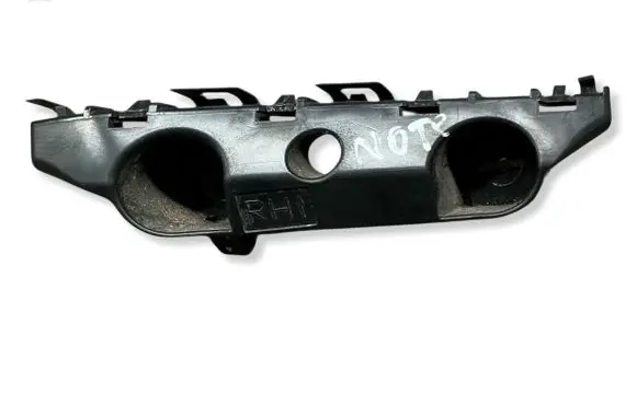 Nissan Note (E12) Front bumper mounting bracket 622243VU0A
