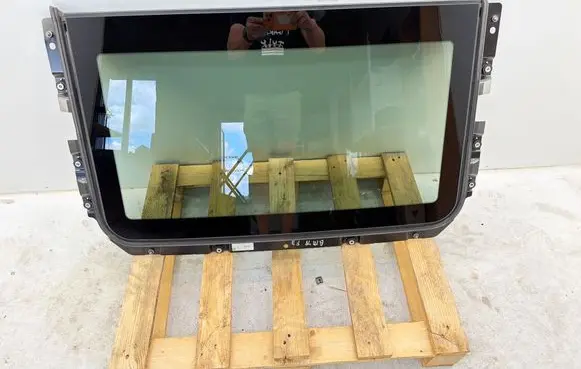 BMW 5 F10 F11 Sunroof glass 549692205