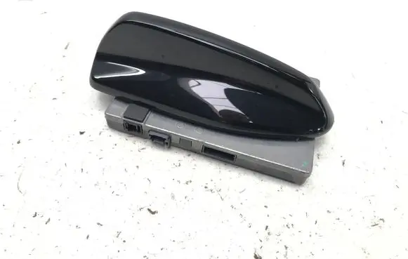 Volvo XC40 Aerial GPS antenna 32364058 32364072 39826430