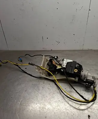 Mercedes-Benz S W220 Front door lock 2207206435