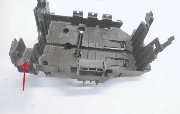 Peugeot 508 Battery box tray 9686469580