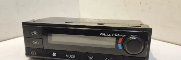 Nissan X-Trail T30 Climate control unit 3N28234700