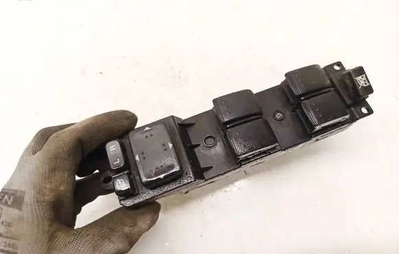 Mazda CX-7 Electric window control switch EH6266350