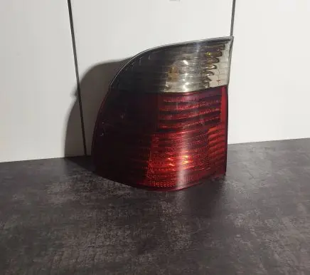 BMW 5 E39 Rear/tail lights 6902531 2496339 393390