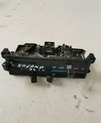 Nissan Navara D22 Climate control unit