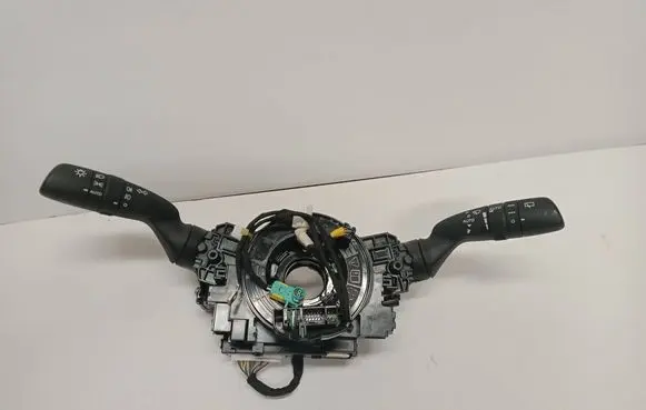 Toyota RAV 4 (XA40) Gear shift switch/knob 89245-50040