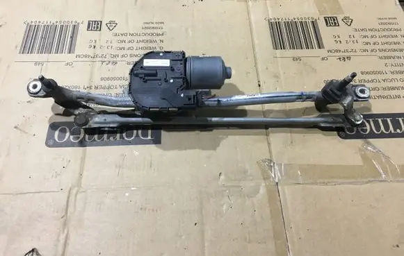 Audi A7 S7 4G Front wiper linkage and motor 4G1955119 4G1955023C