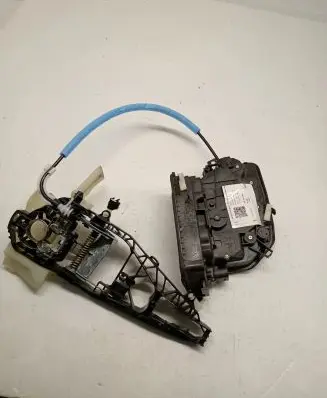 BMW X6M F86 Front door lock 7362791