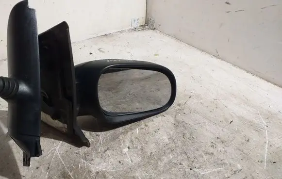 Manual wing mirror