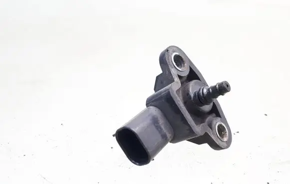 Mercedes-Benz B W245 Air pressure sensor A0051535028