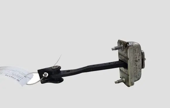 Ford Focus Front door check strap stopper
