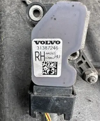 Rear air suspension level height sensor
