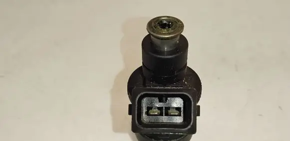 Audi A6 S6 C5 4B Fuel injector 078133551AC