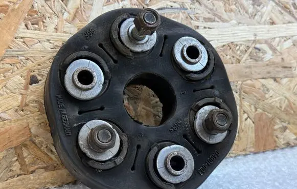 BMW 5 E60 E61 Rear prop shaft donut coupling/joint