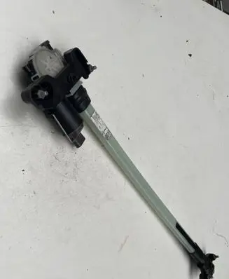Seat Altea Rear glass lock/latch Q997 4M8861952