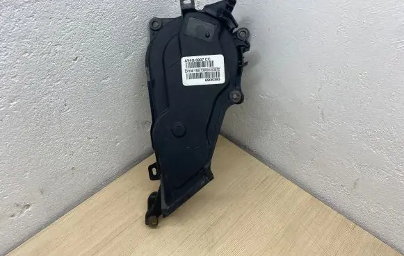 Ford Mondeo MK IV Timing chain cover AV4Q6007CC